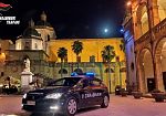 Evasi dai domiciliari, sorpresi alla guida senza patente e con droga al seguito, arrestati