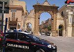 Sorpreso con droga tenta fuga su monopattino, arrestato 20enne a Castelvetrano 