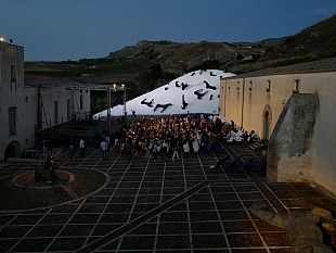 gibellina-al-via-la-39-edizione-delle-orestiadi-niccolo-fabi-tra-gli-ospiti