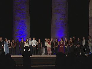 successo-al-teatro-di-segesta-per-lo-spettacolo-antigone-degli-studenti-del-liceo-fardella-ximenes-di-trapani