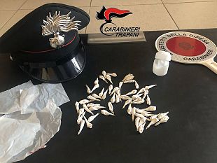 marsala-trovata-in-possesso-di-57-dosi-di-eroina-marsalese-arrestata-dai-carabinieri