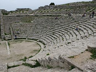 il-teatro-di-segesta-da-oggi-e-monumento-nazionale