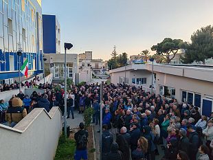 mazara-tanti-cittadini-presenti-al-flash-mob-organizzato-dal-comintato-cittadino-pro-abele-ajello