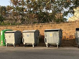 campobello-posizionate-8-batterie-di-cassonetti-a-tre-fontane-e-torretta-granitola-e-informazioni-ai-titolari-delle-attivita-commerciali-e-artigianali