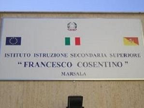 istituto-professionale-f-cosentino-e-ass-azione-x-insieme-in-riflessi-adolescenziali