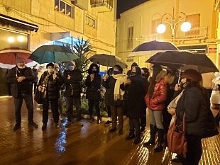 video-la-rabbia-dei-familiari-dei-18-pescatori-detenuti-a-bengasi-dopo-la-liberazione-del-cargo-turco