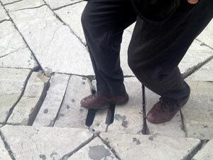 strade-e-marciapiedi-in-stato-pietoso-migliaia-di-euro-per-risarcimenti-danni