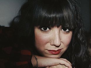 la-trapanese-chiara-adamo-presenta-il-videoclip-del-suo-inedito-rumore