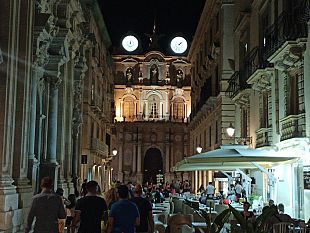 trapani-tentata-rapina-nella-notte-al-centro-storico-uomo-ferito-dopo-violenta-aggressione