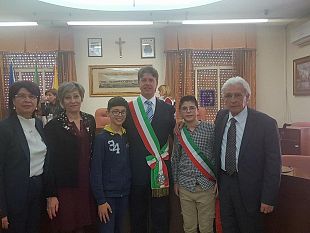 il-12enne-vincenzo-barruzza-e-il-nuovo-baby-sindaco-di-campobello