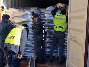 guardia-di-finanza-e-agenzia-delle-dogane-sequestrano-54-tonnellate-di-pellet
