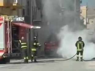 mazara-moto-in-fiamme-paura-in-cso-armando-diaz