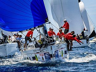 mario-noto-vince-il-campionato-italiano-di-vela-daltura