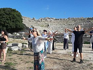 al-via-la-ii-edizione-del-festival-scena-segesta-diretto-da-lina-prosa