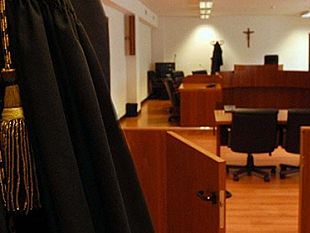 abusava-della-figlia-di-9-anni-confermata-condanna-di-un-padre-40enne