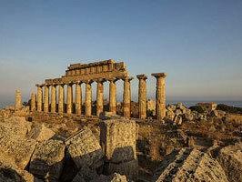 castelvetrano-approvato-il-regolamento-per-la-celebrazione-dei-matrimoni-civili-presso-il-parco-archeologico-di-selinunte