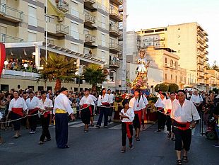 mazara-festino-di-san-vito-ieri-la-cerimonia-di-consegna-delle-chiavi-della-citta-al-santo-patrono