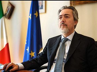 mazara/pesca-il-sottosegretario-battistoni-in-visita-a-palazzo-reale