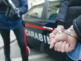 trapani-aggredito-un-direttore-di-banca