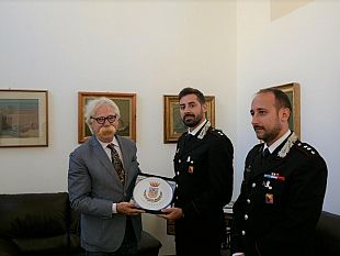 il-sindaco-cristaldi-ha-incontrato-il-tenente-dei-carabinieri-marco-colella