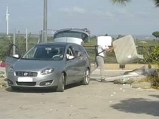 campobello-pugno-duro-dellamministrazione-contro-chi-abbandona-rifiuti-elevate-30-multe-a-novembre