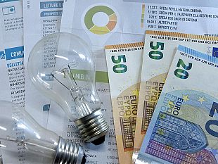 una-punta-di-sal-bollette-super-e-parole-al-vento