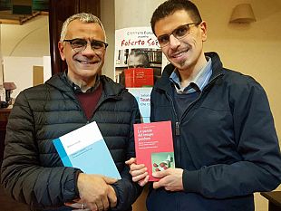 video-il-dialetto-siciliano-e-il-canto-popolare-presentati-nei-testi-di-roberto-sottile-e-dallistituto-euroarabo