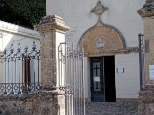 erice-nuovi-orari-al-cimitero-comunale-dal-10-agosto-al-30-settembre