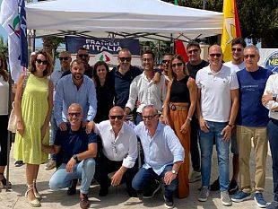 mazara-fdi-ieri-in-piazza-mokarta-gazebo-litalia-vincente