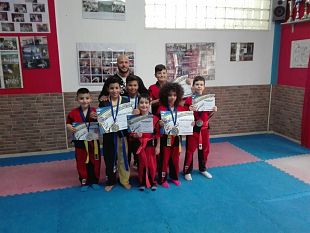 la-fitness-story-di-nino-giustiniano-conquista-6-ori-2-argenti-ed-un-bronzo-ai-campionati-europei-di-kick-boxing