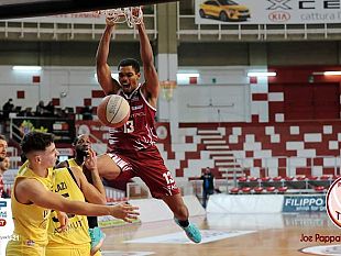 pallacanestro-trapani-gara-per-persone-non-deboli-di-cuore-90-89-al-fotofinish