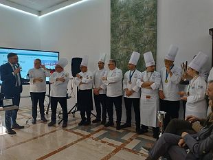 erice-allistituto-florio-la-celebrazione-dei-successi-degli-allievi-ai-campionati-italiani-della-cucina-di-rimini