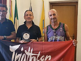 il-sindaco-quinci-incontra-gli-atleti-della-polisportiva-triathlon-mazara
