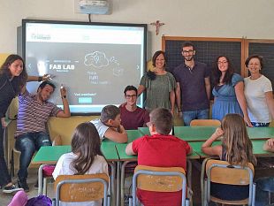 al-via-il-fab-lab-anche-nel-plesso-casazze-programmare-diventa-uno-strumento-trasversale-per-imparare-geometria-logica-inglese-e-analisi-del-testo