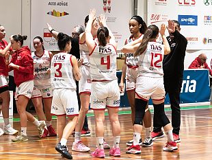 basket-sinterrompe-la-striscia-di-vittorie-per-la-sicily-by-car-a-bolzano-vince-alperia