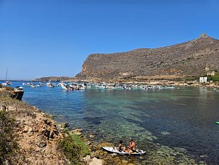 favignana-spiagge-e-porti-al-limite-il-prefetto-chiamato-a-intervenire