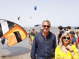 marsala/marsala-kitefest-continua-con-successo-lo-spettacolo-di-vele-e-colori