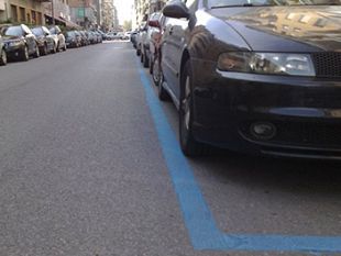 strisce-blu-a-marsala-sosta-gratuita-per-i-veicoli-esclusivamente-elettrici
