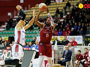 pallacanestro-trapani-da-urlo-un-corbett-irreale-abbatte-tortona-allovertime