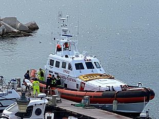 capitaneria-di-porto-evacuazione-medica-dal-motopesca-amaltea