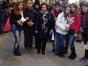 otto-studenti-di-favignana-oggi-alla-manifestazione-insieme-scegliamo-la-pace