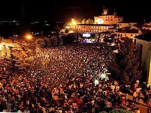 sicilia-cracolici-vini-gli-autoctoni-siciliani-a-barolo-sul-palco-agrirock-di-collisioni