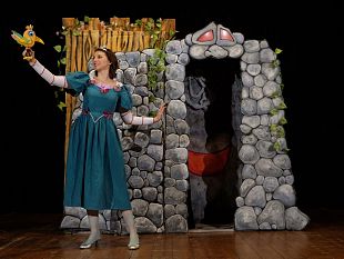6-appuntamento-con-il-teatro-di-paglia-in-scena-la-principessa-stonata