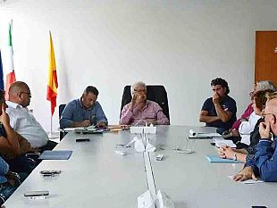 mazara-riunione-operativa-sul-piano-spiagge-zone-dedicate-gli-animali-domestici-e-accessibilita-in-tutti-i-lidi-per-i-diversamente-abili