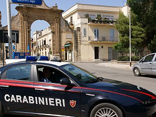 castelvetrano-non-si-ferma-allalt-dopo-aver-acquistato-dello-stupefacente-due-arresti-dei-carabinieri