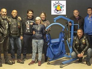 associazione-abilmente-uniti-onlus-la-solidarieta-e-semplice-raccogli-tappi-di-plastica-e-doni-sorrisi