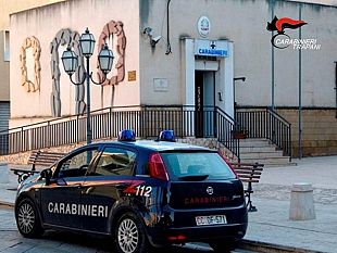 auto-in-fuga-a-partanna-alla-vista-dei-carabinieri-due-denunciati-per-resistenza
