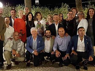 marsala-i-ragazzi-della-vb-dell-istituto-tecnico-commerciale-giuseppe-garibaldi-27-anni-dopo