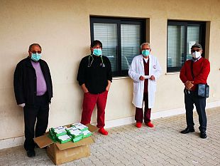 donate-1-000-mascherine-al-paolo-borsellino-di-marsala