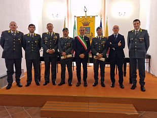 mazara-evitarono-una-tragedia-sulla29-encomi-dal-comune-di-mazara-per-due-agenti-di-scorta-del-procuratore-vella